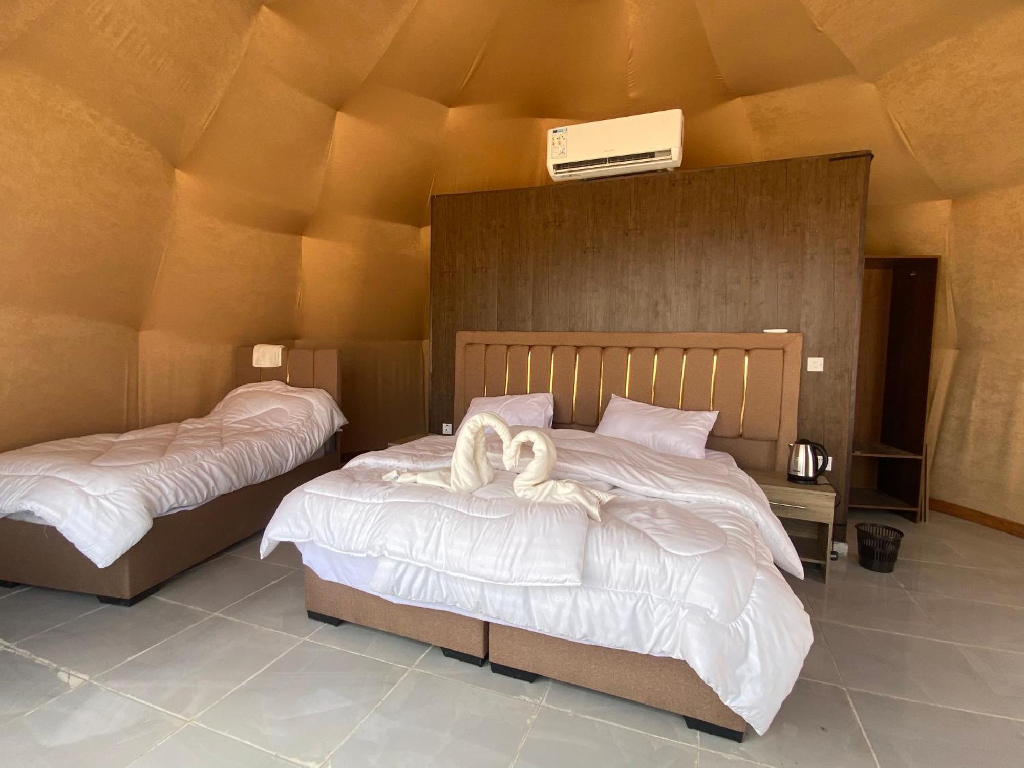 Angelina Wadi Rum Camp Εξωτερικό φωτογραφία