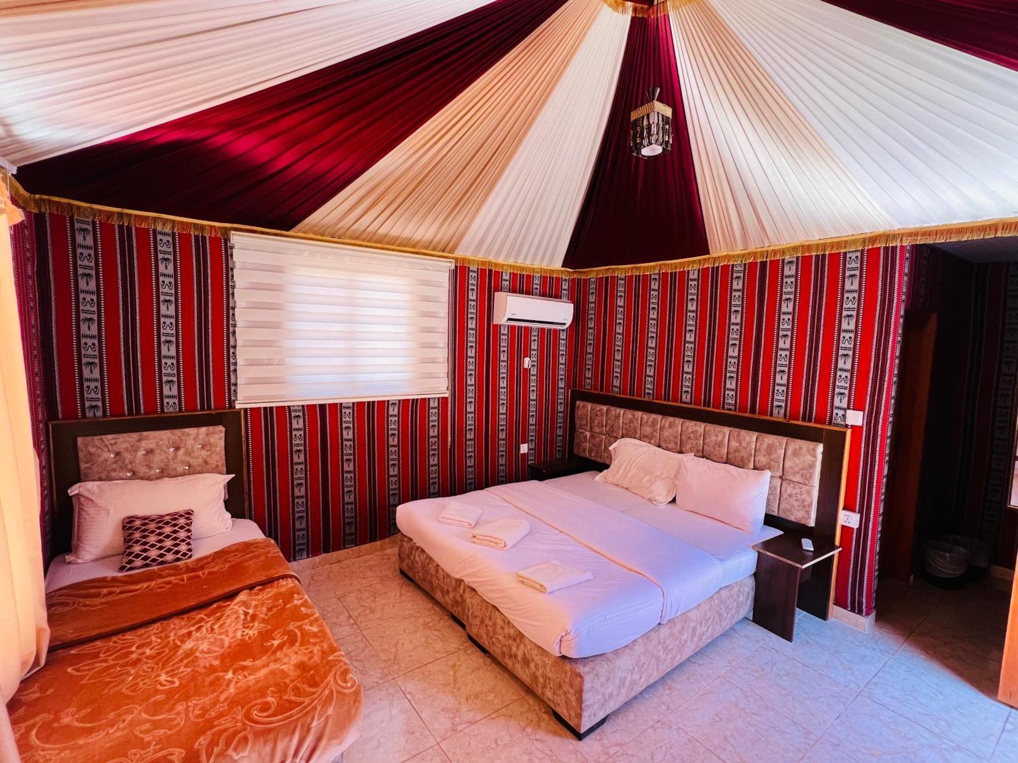 Angelina Wadi Rum Camp Εξωτερικό φωτογραφία