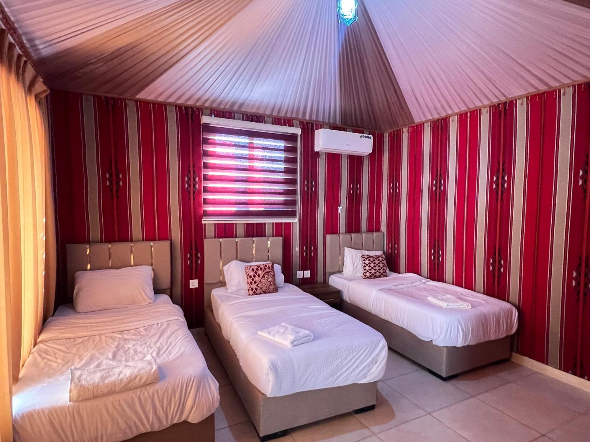 Angelina Wadi Rum Camp Εξωτερικό φωτογραφία