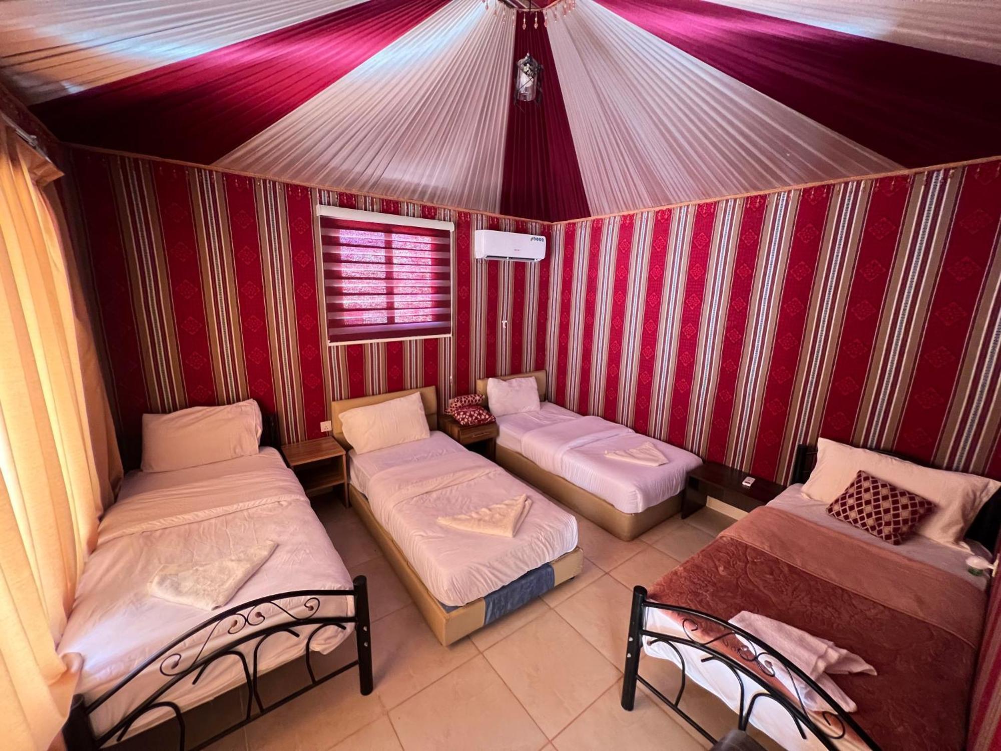 Angelina Wadi Rum Camp Εξωτερικό φωτογραφία